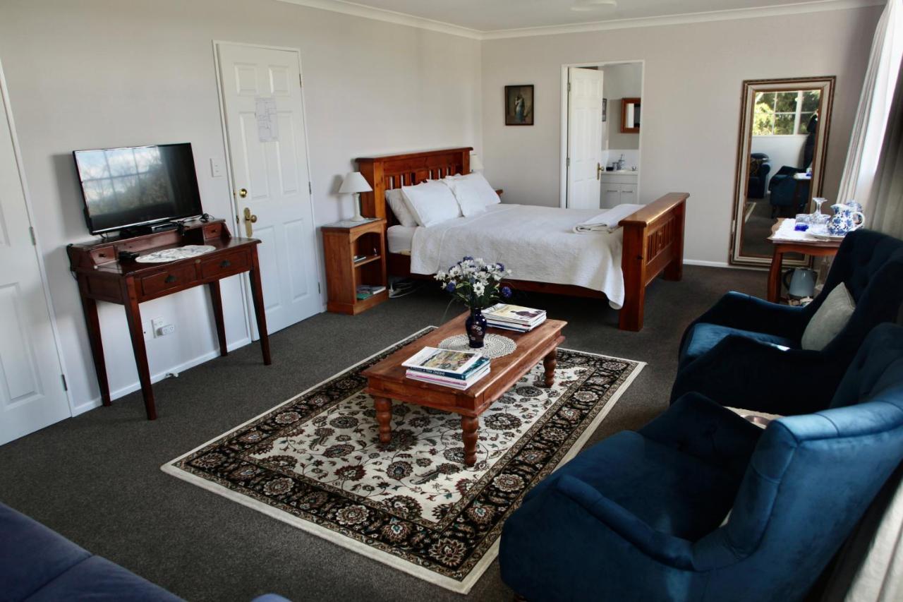 The Loft Bed And Breakfast Lago Lago Taupo Esterno foto