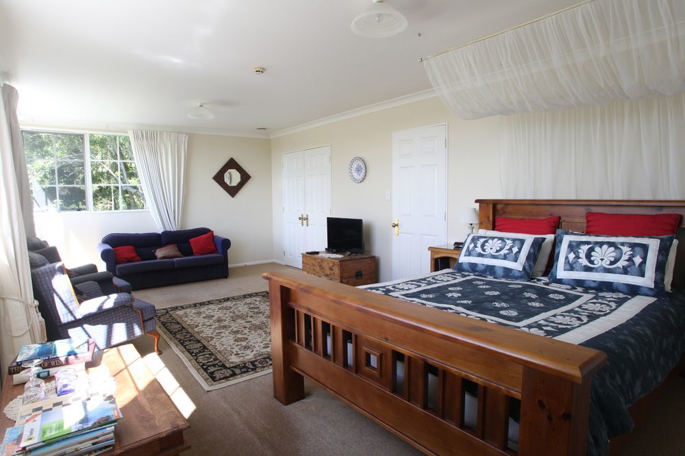 The Loft Bed And Breakfast Lago Lago Taupo Esterno foto