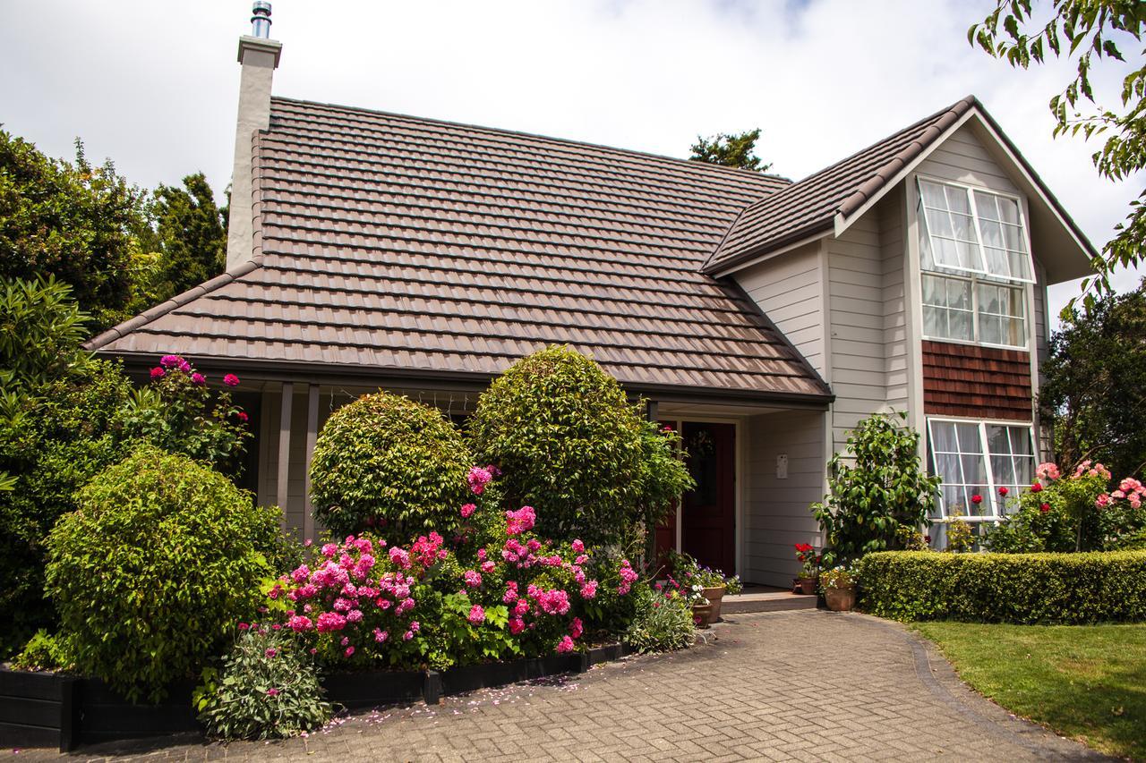 The Loft Bed And Breakfast Lago Lago Taupo Esterno foto