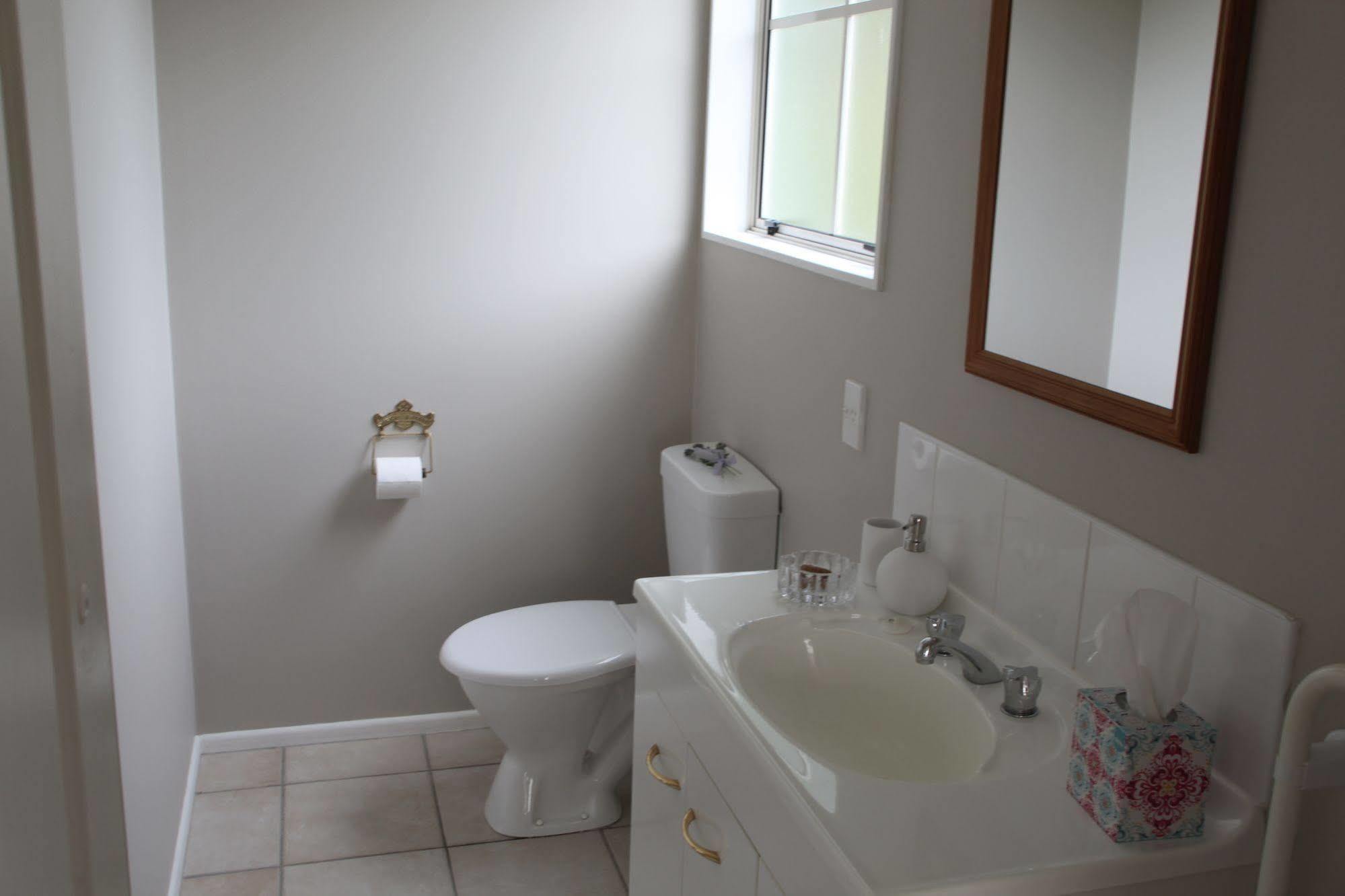 The Loft Bed And Breakfast Lago Lago Taupo Esterno foto