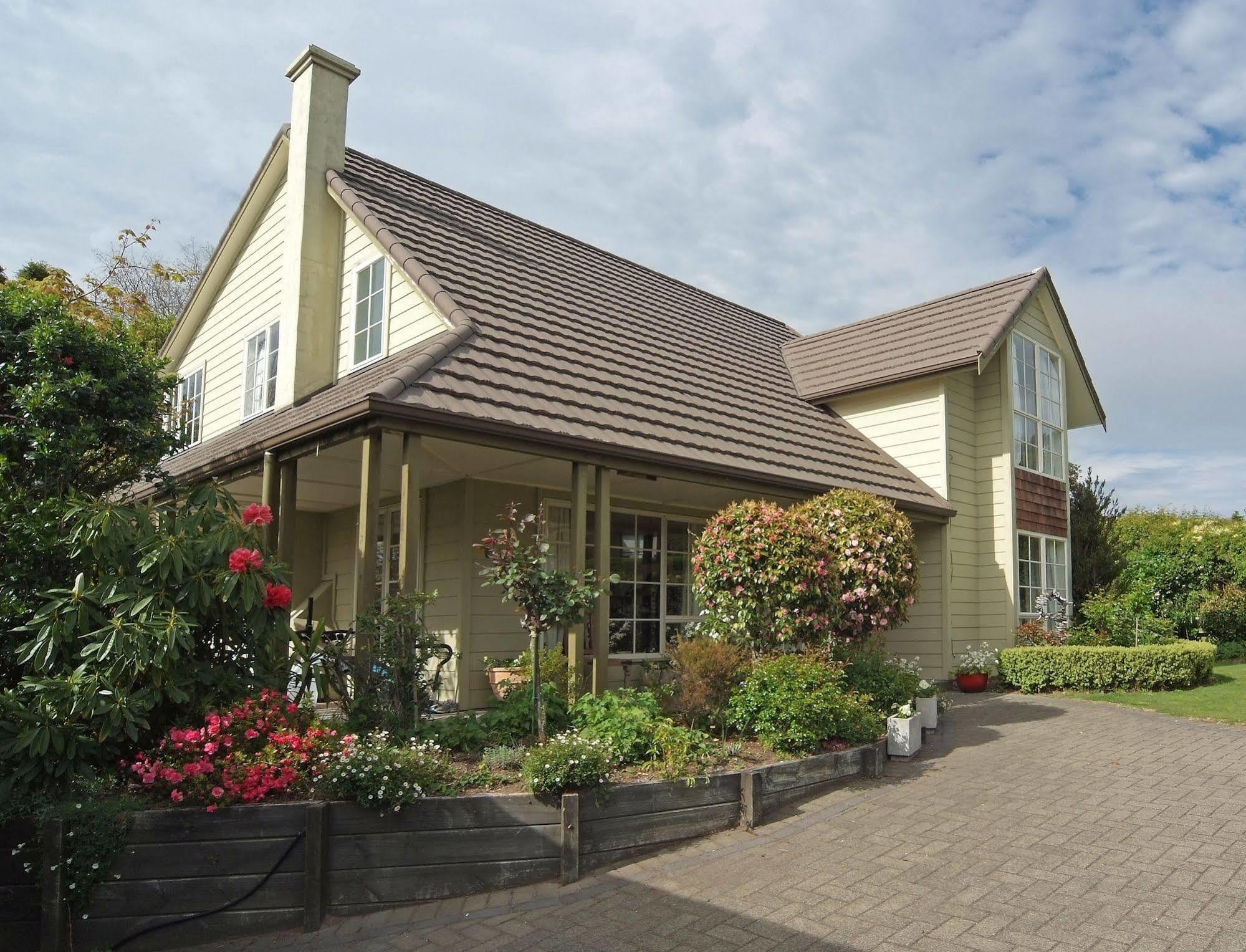 The Loft Bed And Breakfast Lago Lago Taupo Esterno foto