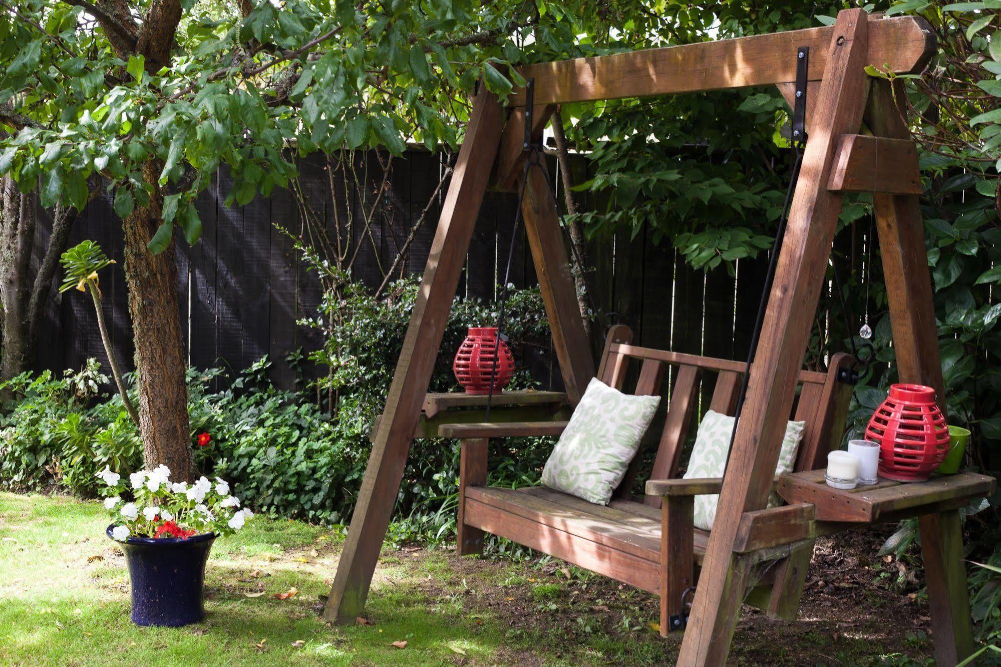 The Loft Bed And Breakfast Lago Lago Taupo Esterno foto